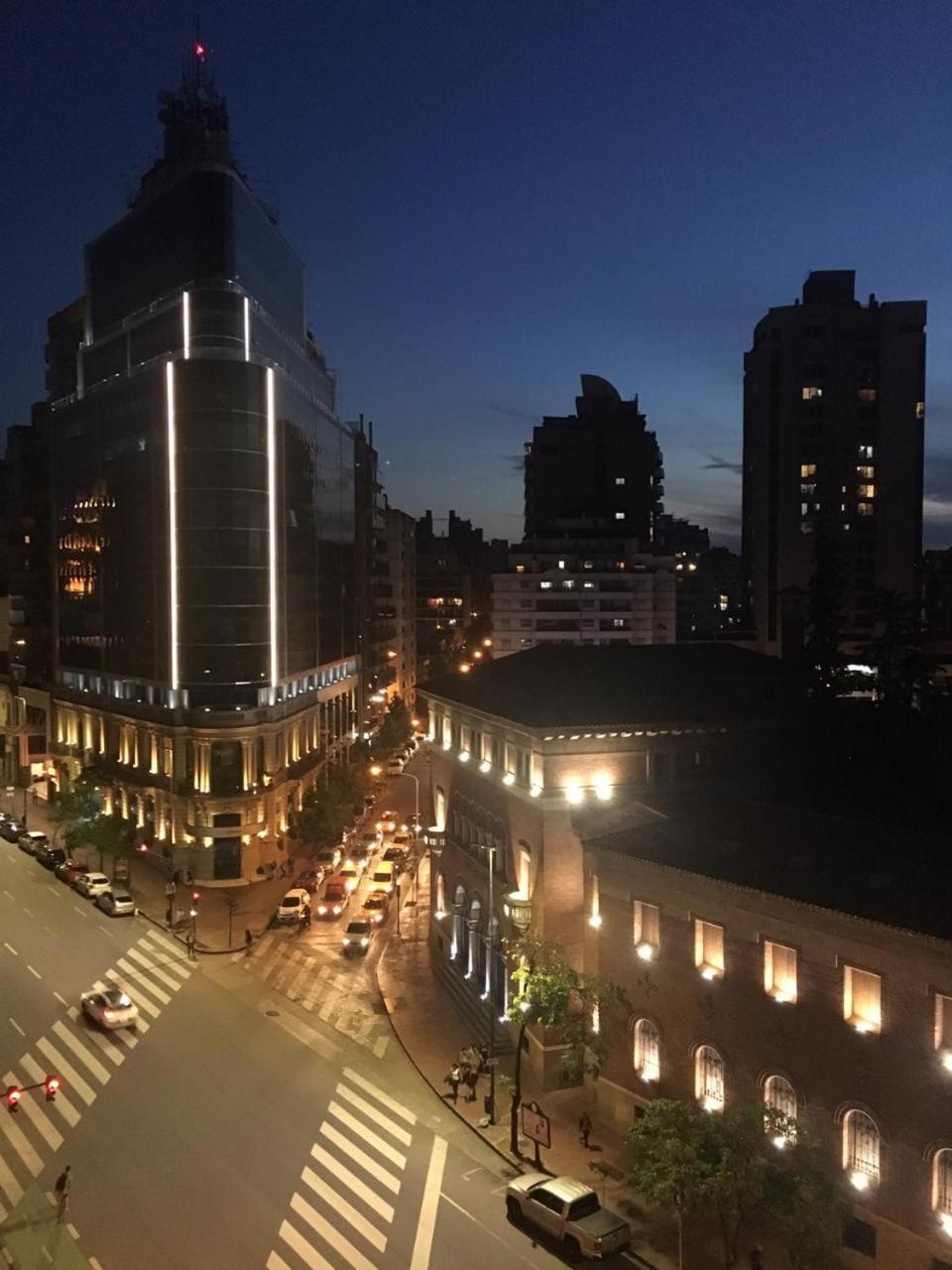 2 Dorm Sobre Av Hipolito Yrigoyen Apartment Córdoba Ngoại thất bức ảnh
